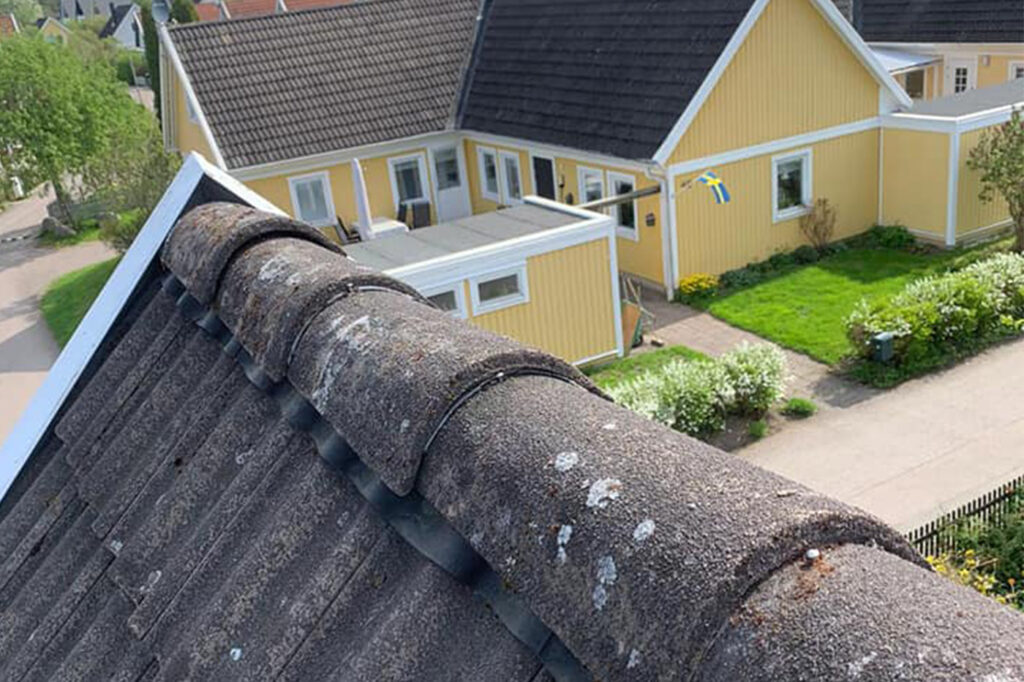 Anlita oss för taktvätt i Uppsala så kommer ditt tak se mer välvårdat ut än din grannes.